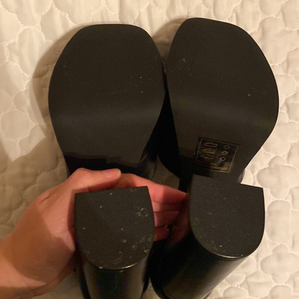 Black platforms - Picture 6 of 9